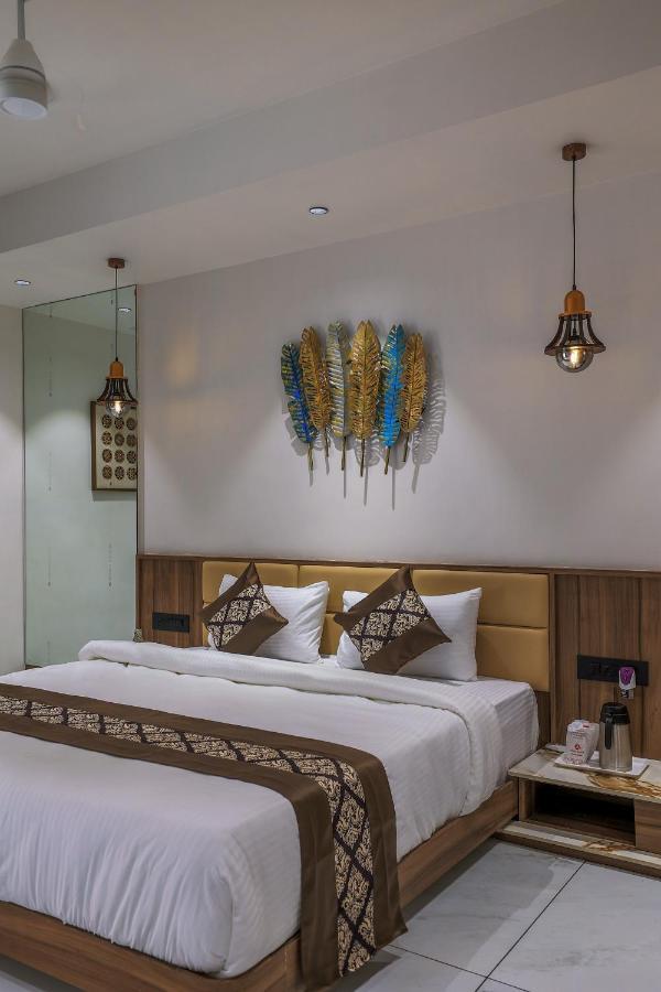 Hotel Aditya Mansingh Inn Somnāth エクステリア 写真