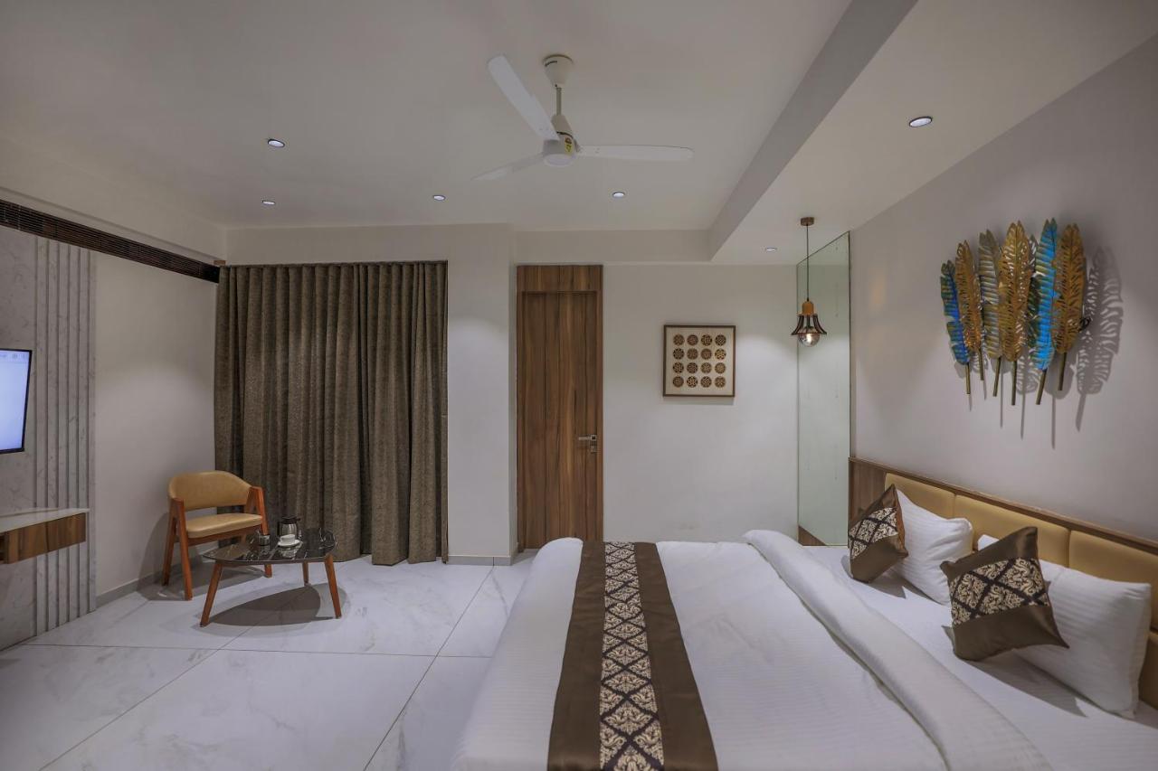 Hotel Aditya Mansingh Inn Somnāth エクステリア 写真