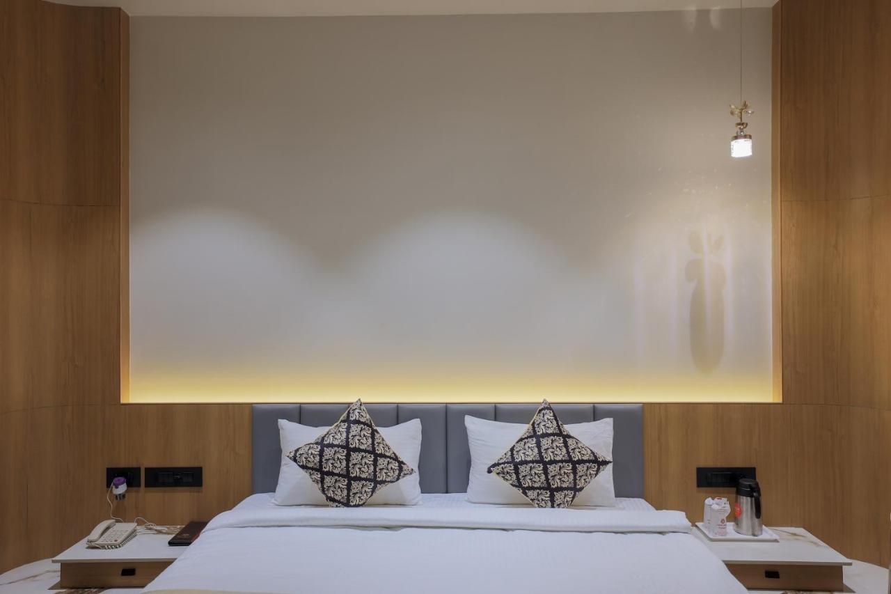 Hotel Aditya Mansingh Inn Somnāth エクステリア 写真