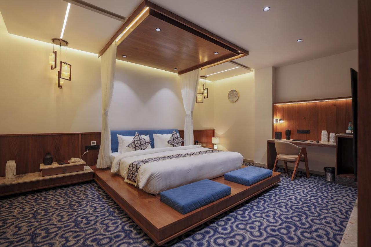 Hotel Aditya Mansingh Inn Somnāth エクステリア 写真
