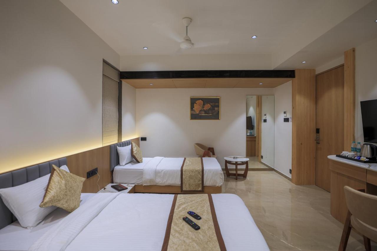 Hotel Aditya Mansingh Inn Somnāth エクステリア 写真