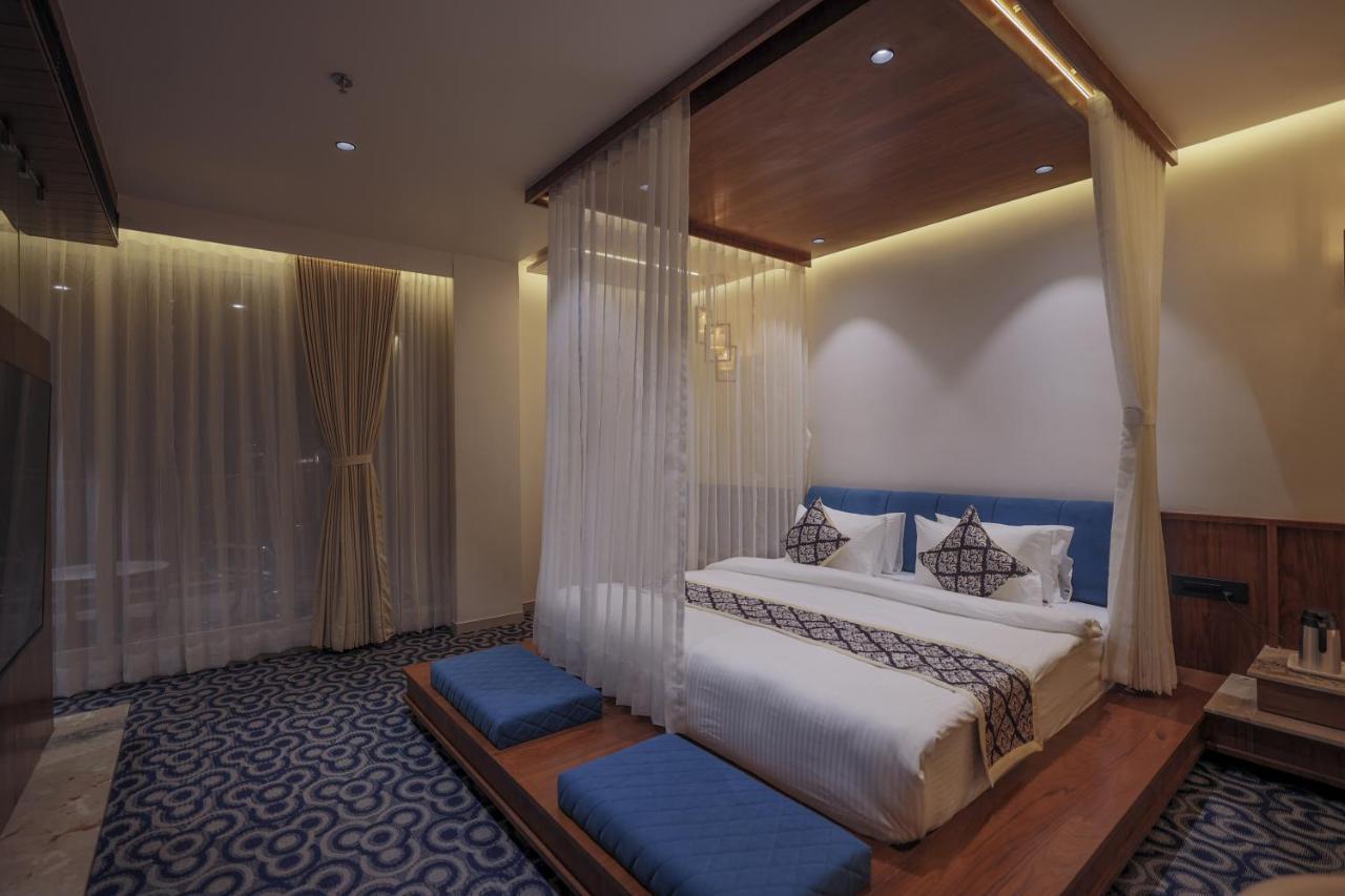 Hotel Aditya Mansingh Inn Somnāth エクステリア 写真