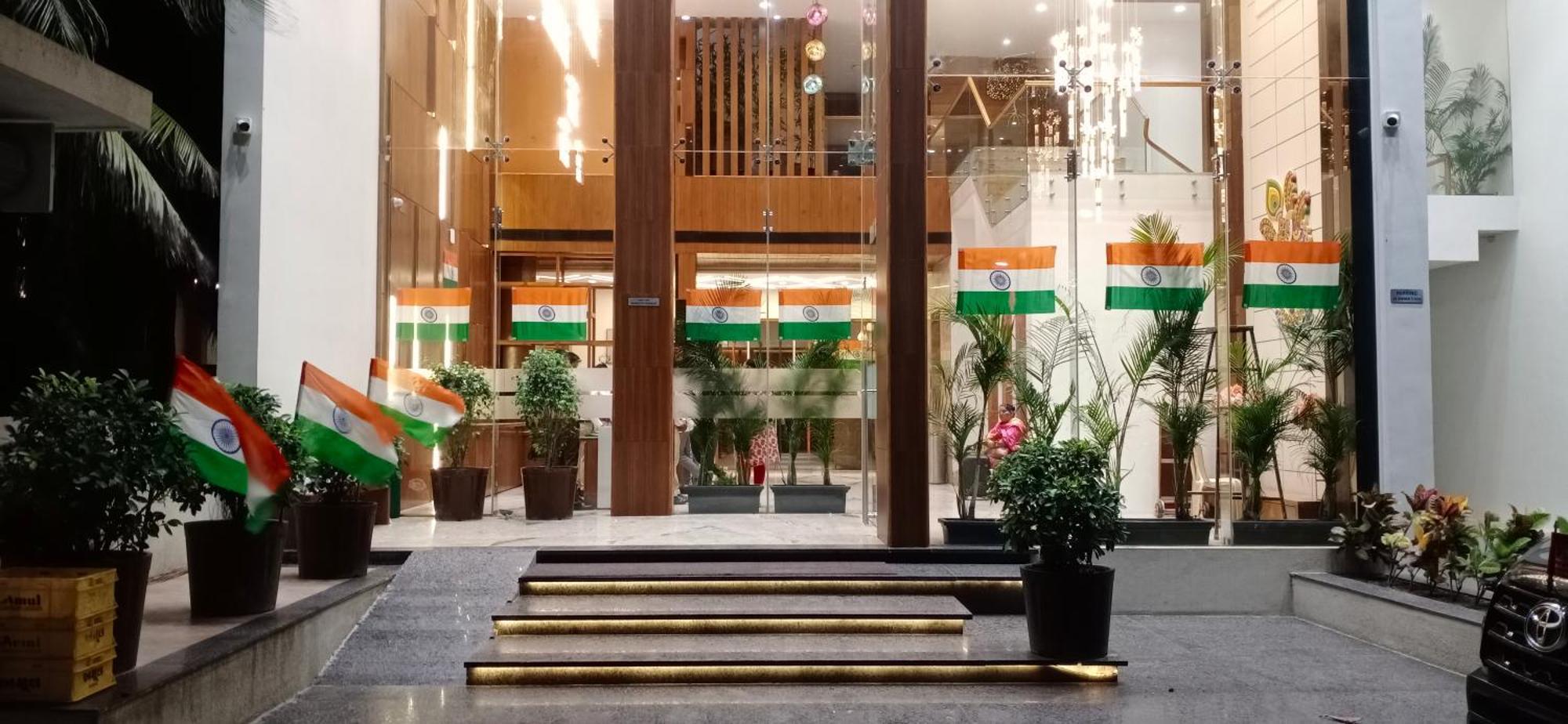 Hotel Aditya Mansingh Inn Somnāth エクステリア 写真
